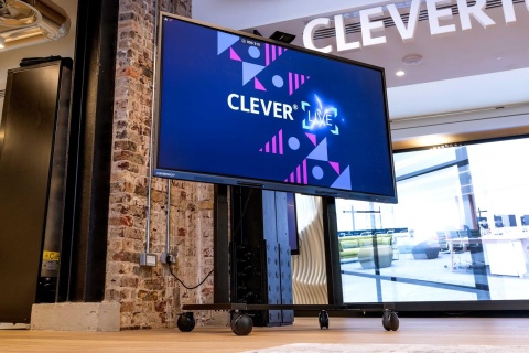 Monitor Interaktywny Clevertouch IMPACT MAX 8GB 86" VAT 0% Monitor Interaktywny Clevertouch IMPACT MAX 8GB 86" VAT 0%