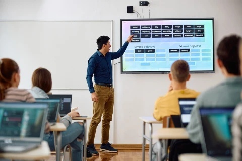 Monitor interaktywny Avtek TS 8 Connect 92" z Androidem Monitor interaktywny Avtek TS 8 Connect 92" z Androidem