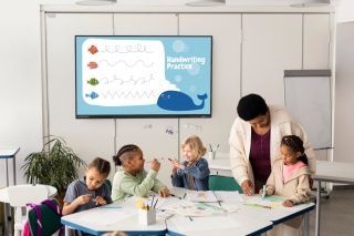 Monitor interaktywny Clevertouch X5 8GB 86'' VAT 0%