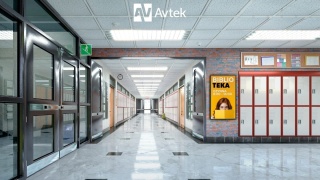 Cyfrowa gazetka szkolna Avtek DS 86" - monitor + wieczysta licencja + montaż VAT 0%