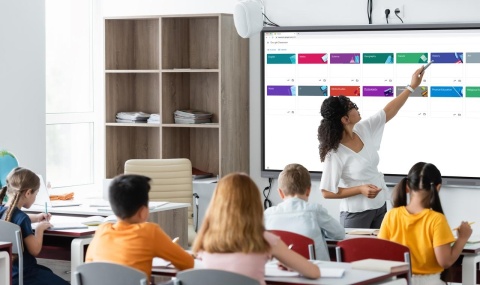 Monitor interaktywny Clevertouch ProSeries3 86" 4K Android 14 | 16GB RAM – do szkół VAT 0%