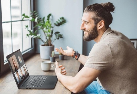 Zestaw 4x Laptop Laptop Lenovo V15 G4 IRU i5-13420H 16GB 512GB SSD Win 11 + Tablet Gratis