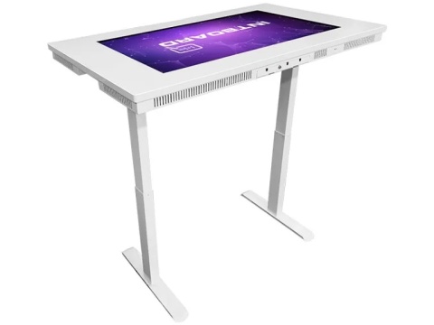 Biurko edukacyjne z ekranem dotykowym UHD i procesorem Intel Core i5