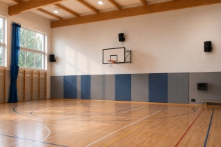 Zestaw nagłośnienia do sali gimnastycznej 200 m² AUDAC - kompletne nagłośnienie dla szkoły